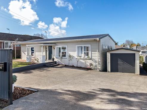 4 Whitney Street, New Windsor