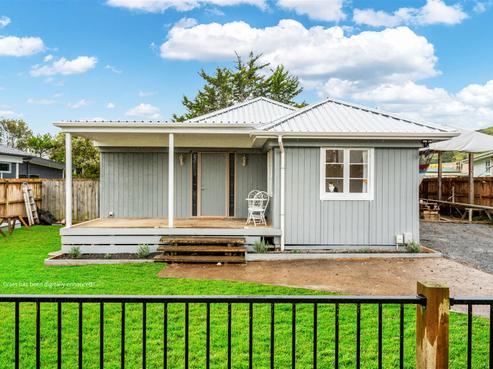 8 Alfred Street, Hikurangi