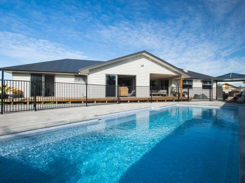 15 Sterling Park, Lytton West