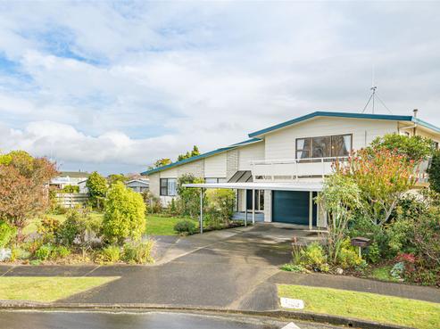 19 Sandstrom Grove, Feilding