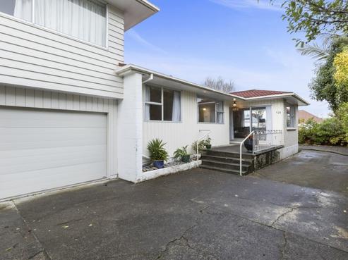 52A Queens Grove, Central Hutt