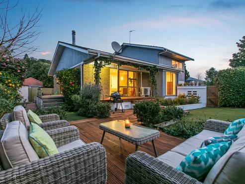 2/16 Manse Road, Pahurehure