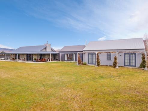 134 Pearson Road, Cromwell