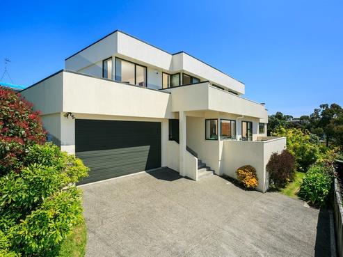 9A Summit Drive, Torbay