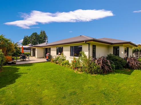 8 Alpha Close, Wanaka