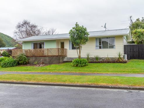 161 California Drive, Totara Park