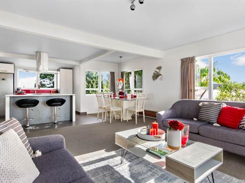 302 Te Atatu Road, Te Atatu South