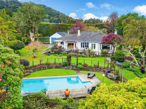 1469 State Highway 14, Maungatapere