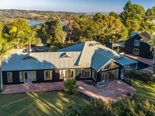 271 Paremoremo Road, Paremoremo