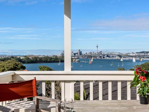 2/47 Maritime Terrace, Birkenhead