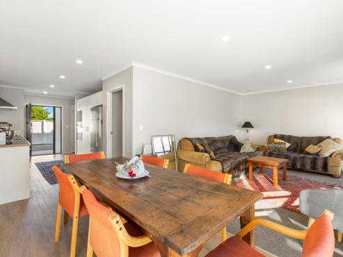3/2 Joshua Lane, Hamilton East