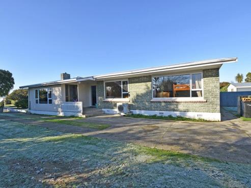 130 Derwent Crescent, Glengarry
