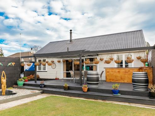 7 Colvin Street, Westport