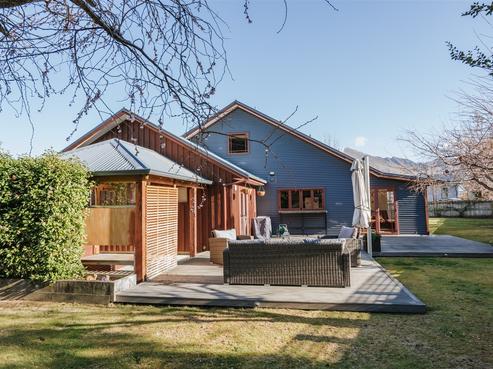 12 Glenfinnon Place, Wanaka