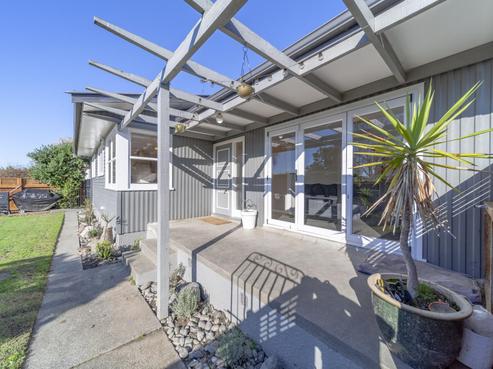 51 Allen Berry Avenue, Pirimai