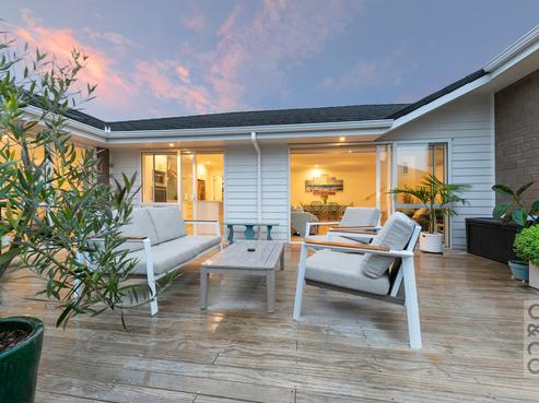 5 Walnut Road, Riverhead