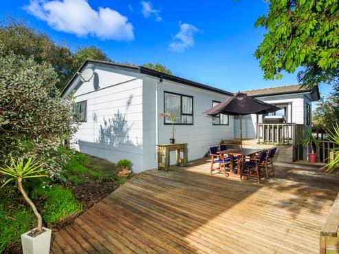 1/16 Leiden Place, Totara Vale