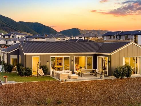42 Quail Rise, Stoke