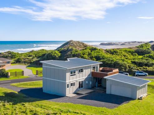 285 Tai Road, Opunake