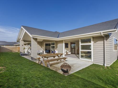 94 Pharazyn Street, Feilding
