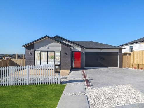 8D Crows Road, Swanson