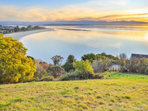 40 The Cliffs, Britannia Heights