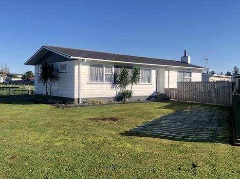 14 Mount Avenue, Te Aroha
