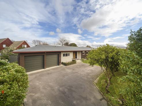 8 Calder Place, Feilding
