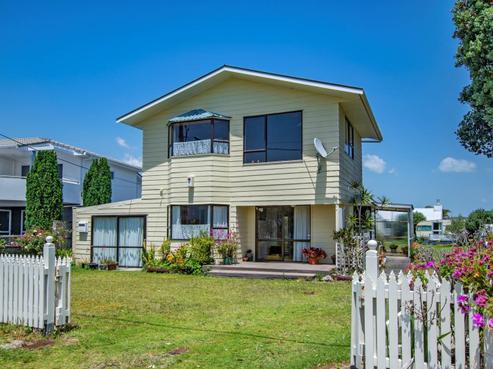223 One Tree Point Road, One Tree Point