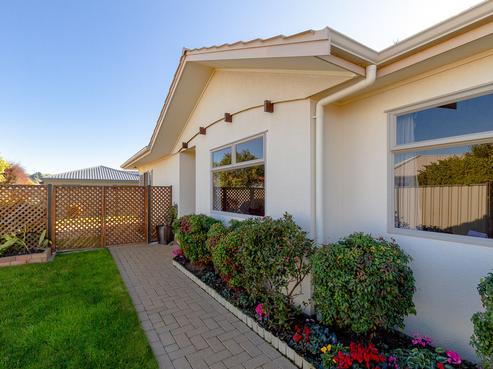 8 Ellerslie Place, Taradale