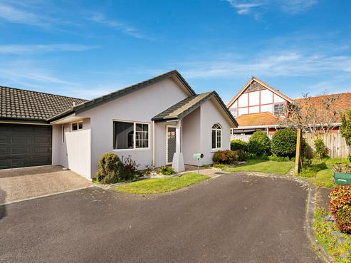 11/16 Rototuna Road, Flagstaff