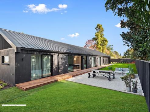 8 Kelly Place, Chartwell