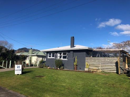 6 Lake Crescent, Takaka