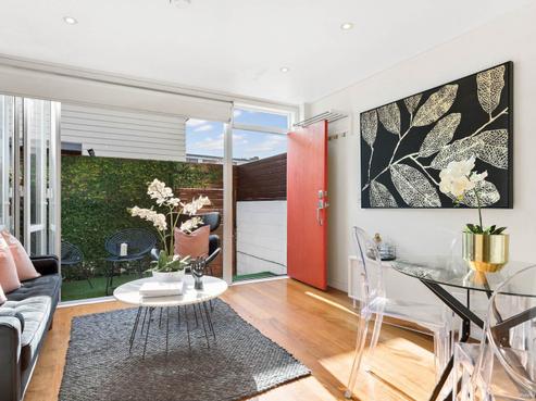 6/137 Jervois Road, Herne Bay