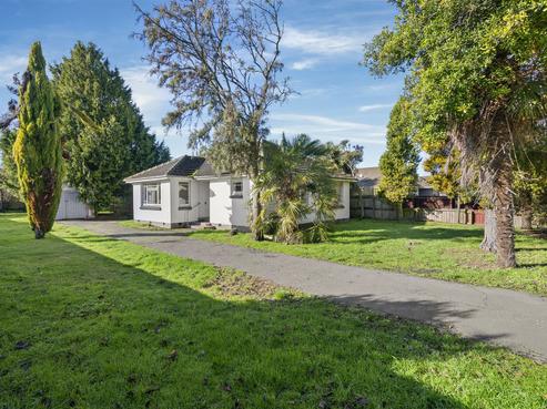122 Memorial Avenue, Burnside