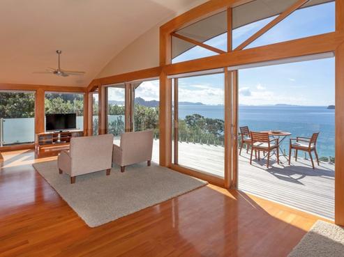 36 Tutaritari Road, Hahei