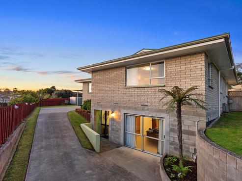 19 Ridgeway Place, Glenview