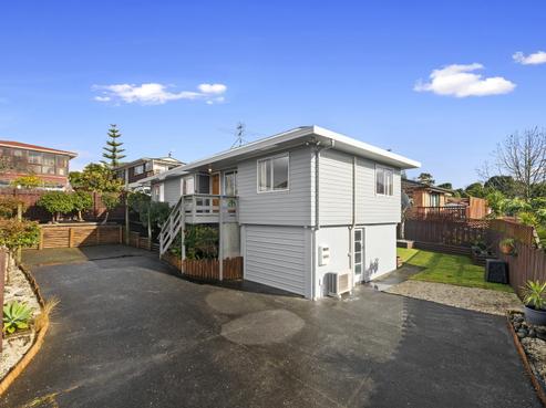 2/85 Harmel Road, Glendene