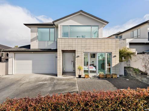 56 Caldera Drive, Long Bay
