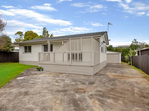 14 Jontue Place, Clover Park