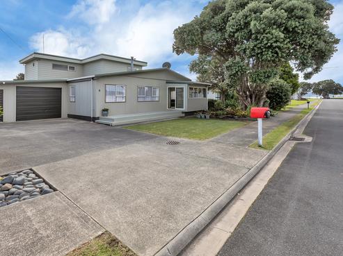 8 Finch Street, One Tree Point