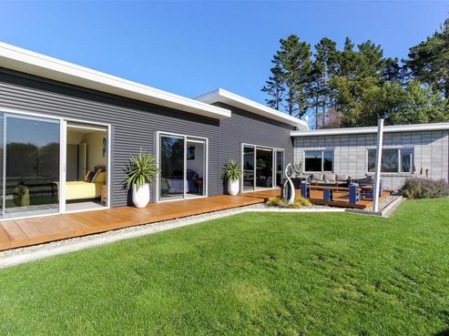 1248B Egmont Road, Egmont Village