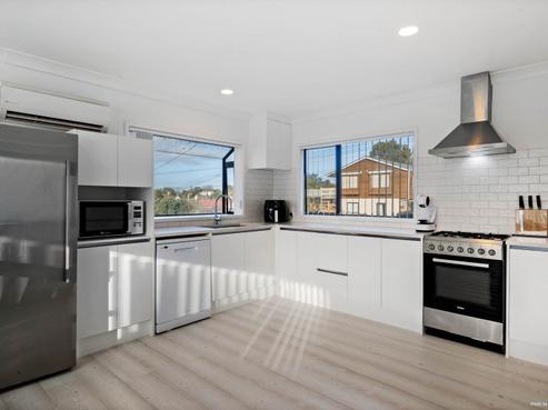 2B Utting Street, Birkdale