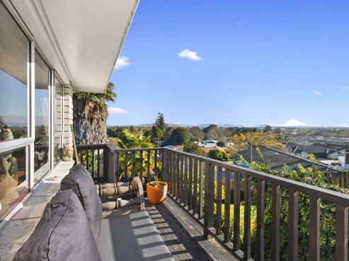 16B Pohutukawa Drive, Pukete