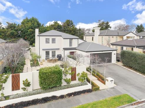 28 Pepperwood Place, Shirley