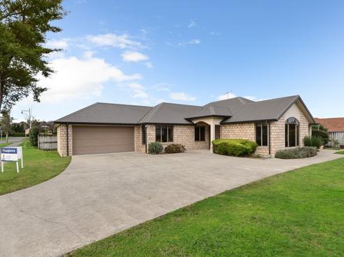 3 Oldfield Court, Huntington