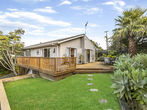 1/1 Trias Road, Totara Vale