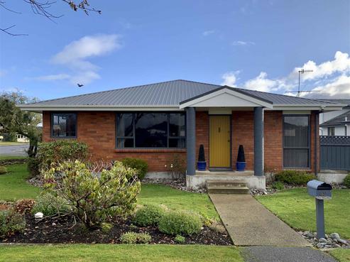 42 Waihopai Street, Rosedale