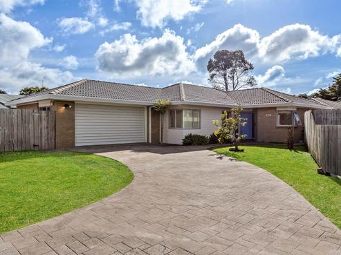 17 Motutapu Avenue, Manly
