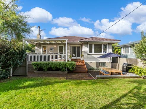 15 Graham Avenue, Te Atatu Peninsula